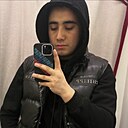 Бобур, 22 года