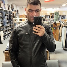 Tuman, 37 из г. Киль.