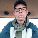 Артём, 22 года