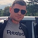 Максим, 32 года