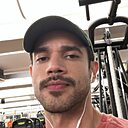 Роман, 33 года