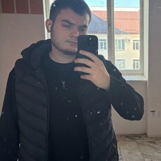 Фотография мужчины Марат, 18 лет из г. Нальчик