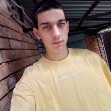 Фотография мужчины Артëм, 18 лет из г. Волгоград