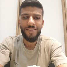 Фотография мужчины Махмуд, 29 лет из г. Санкт-Петербург