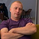 Холост, 35 лет