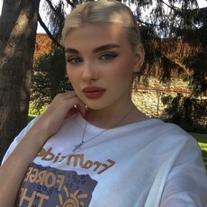 Фотография девушки Катя, 23 года из г. Альметьевск