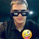 Роман, 18 лет