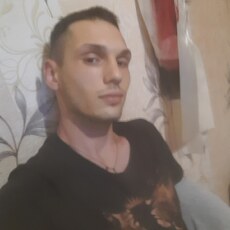 Фотография мужчины Арсений, 19 лет из г. Бобруйск