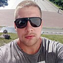 Михаил, 33 года