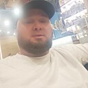 Бурый, 32 года