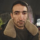 Узеїр, 34 года