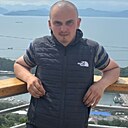 Максим, 22 года