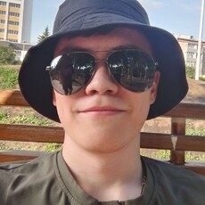 Фотография мужчины Артём, 19 лет из г. Электросталь