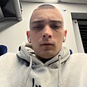 Владислав, 24 года