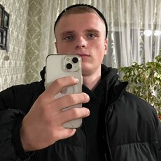 Фотография мужчины Толя, 18 лет из г. Кутно