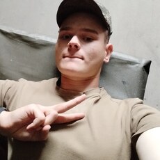 Фотография мужчины Слава, 21 год из г. Байкальск