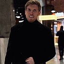 Неизвестно, 32 года