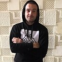 Iiiiiiiiii, 32 года