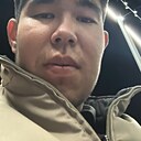 Нурс Нурс, 22 года