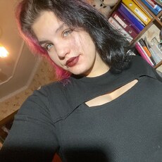 Фотография девушки Оксана, 18 лет из г. Первоуральск