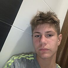 Фотография мужчины Даня, 18 лет из г. Киев