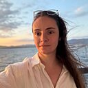 Асият, 32 года