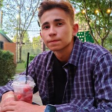 Фотография мужчины Артём, 20 лет из г. Гомель
