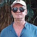 Vladimir, 54 года