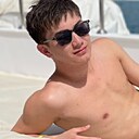 Алихан, 24 года