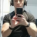 Kurt Vonnegut, 43 года