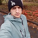 Олимчон, 25 лет