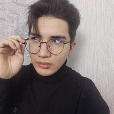 Фотография мужчины Денис, 18 лет из г. Хабаровск