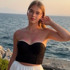 Фотография девушки Арина, 18 лет из г. Москва