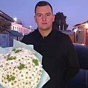 Антон, 33 года