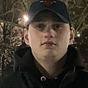 Максим, 22 года