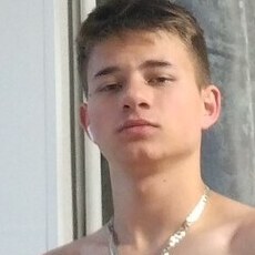 Фотография мужчины Данюша, 18 лет из г. Екатеринбург