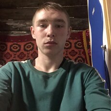 Фотография мужчины Антон, 19 лет из г. Красноуфимск