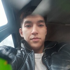 Фотография мужчины Adil, 22 года из г. Шахтинск
