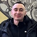 Макс, 24 года