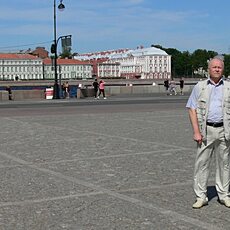 Фотография мужчины Владимир, 68 лет из г. Санкт-Петербург