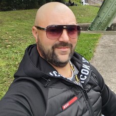 Фотография мужчины Lucian, 43 года из г. Galați