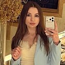 Настя, 18 лет