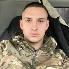 Фотография мужчины Владимир, 20 лет из г. Санкт-Петербург