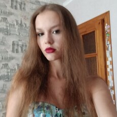 Фотография девушки Лена, 18 лет из г. Саратов