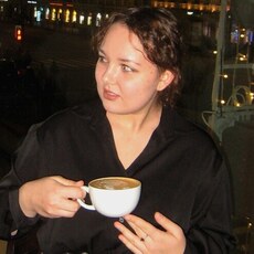 Фотография девушки Арина, 19 лет из г. Санкт-Петербург