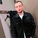 Лев, 28 лет