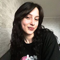 Фотография девушки Алина, 18 лет из г. Воронеж