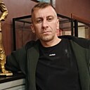 Роман, 44 года