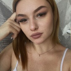 Фотография девушки Виктория, 21 год из г. Волжский