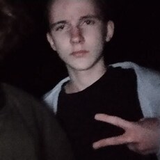 Фотография мужчины Рома, 18 лет из г. Барнаул